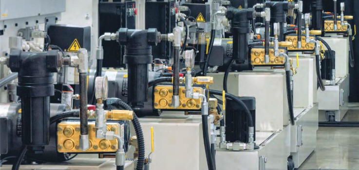 M03 Hydra-Cell Pro pump high pressure coolant pumps